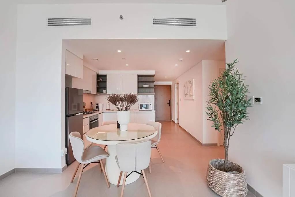 Living With Burj Khalifa Views Apartment Dubai