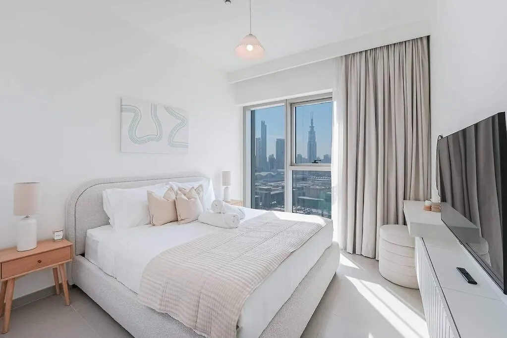 Living With Burj Khalifa Views Apartment Dubai