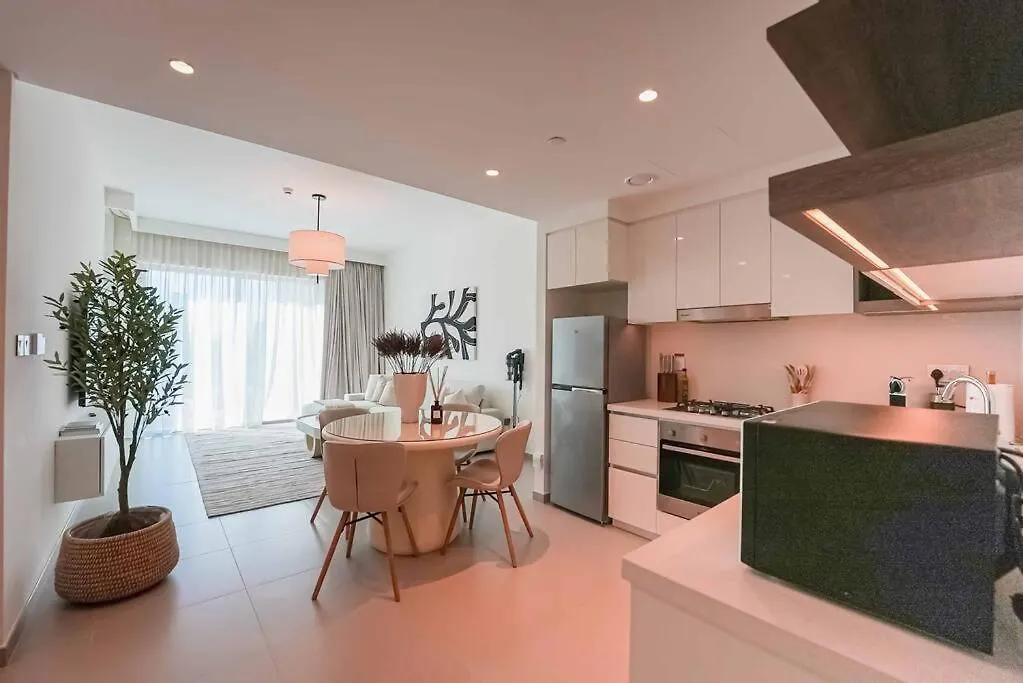 Living With Burj Khalifa Views Apartment Dubai