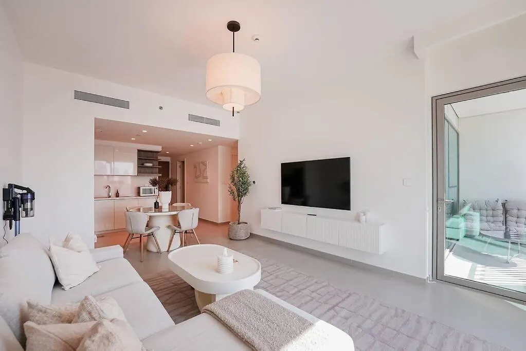 Living With Burj Khalifa Views Apartment Dubai